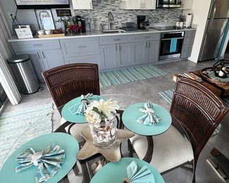 Luxurious Beachfront Condo!!! Paradise at your toes - Saint Thomas Island