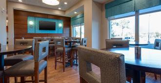 Drury Inn & Suites Gainesville - גיינסוויל - מסעדה