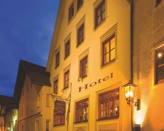 Altstadt-Hotel Zum Hechten - Füssen - Building
