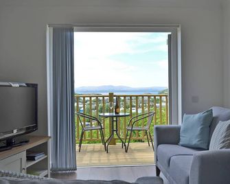 2 bedroom accommodation in Oban - Oban - Living room