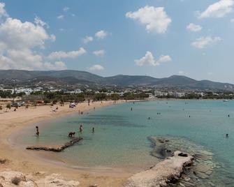 Fivos Apartments - Aliki - Playa