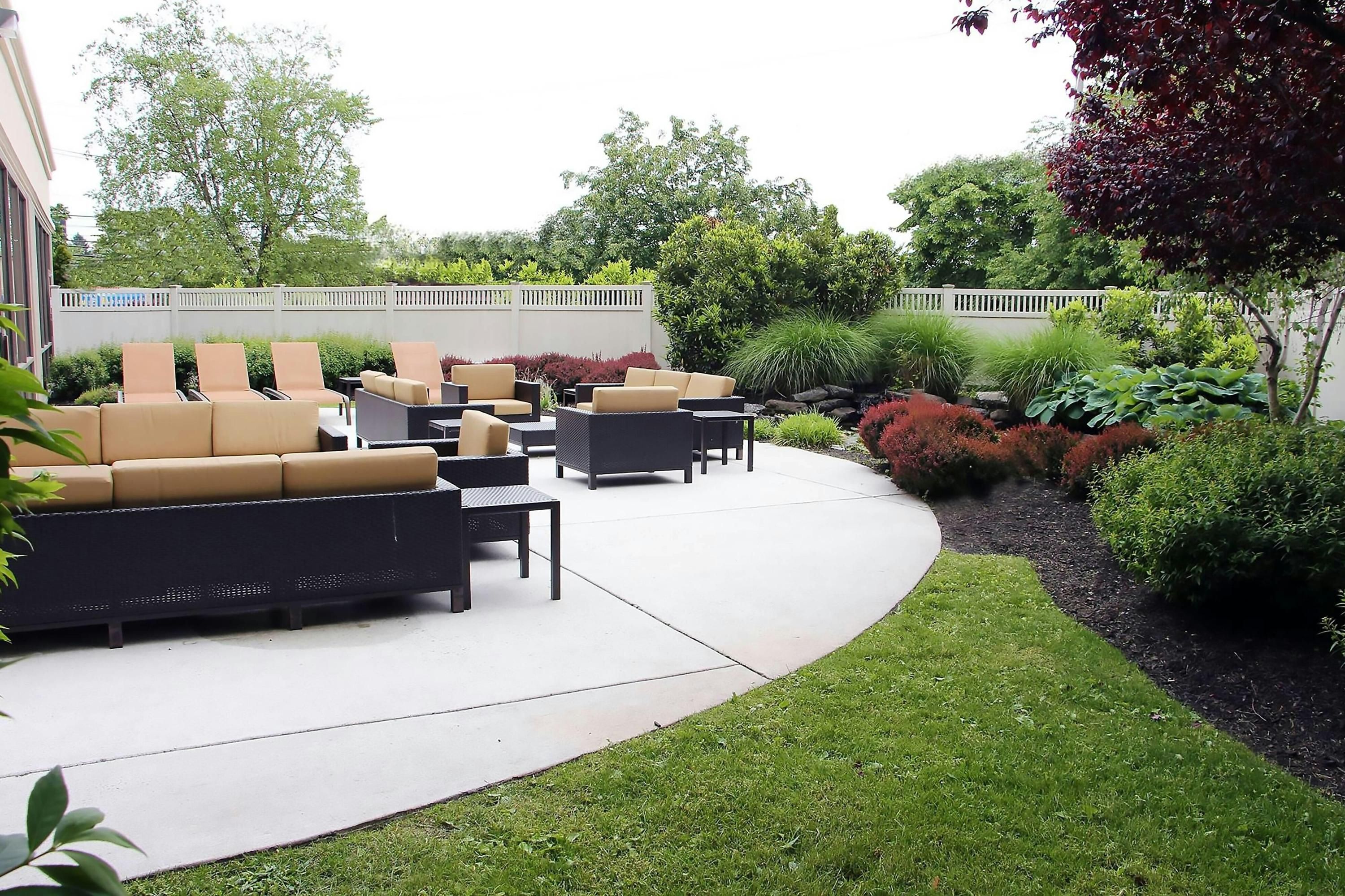 Courtyard by Marriott Lyndhurst Meadowlands - Lyndhurst - Patio