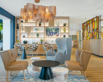 Four Points by Sheraton Reims Cathedrale - Reims - Lobby