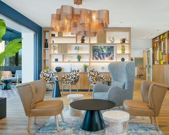 Four Points by Sheraton Reims Cathedrale - Reims - Lobby