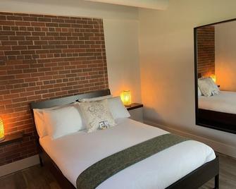 Station 1 by Terra Trust Hospitality - מונקטון - חדר שינה