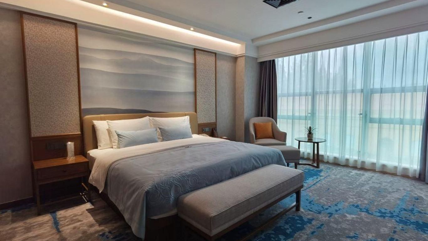 New Overseas Chinese Hotel