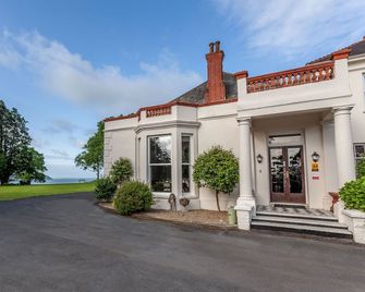 Mansion House Llansteffan - Carmarthen - Budova