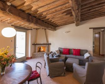 Podere La Valle 9br, 16-20 Guests Retreats & Family In Restored Farm Spa & Pool - Castellina in Chianti - Ruang tamu