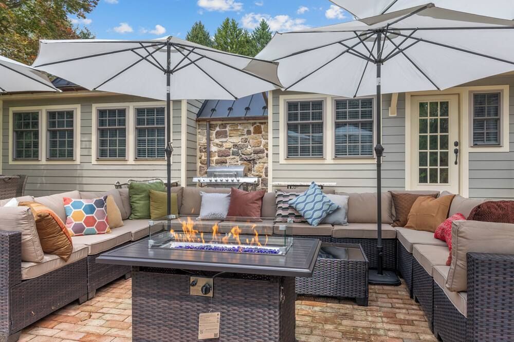 Historic luxury Forge mansion estate on the banks of French Creek. Pet friendly