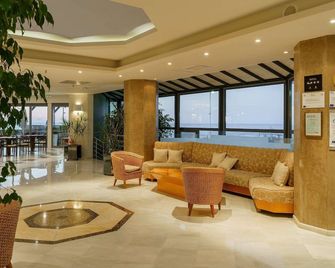 Pearl Beach - Rétino - Lobby
