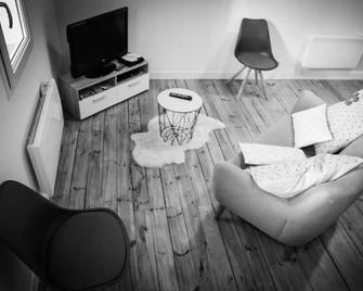 Duplex centre ville - Saint-Flour - Living room