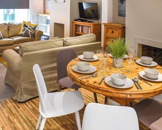 3 bedroom accommodation in Mundesley - Mundesley - Dining room