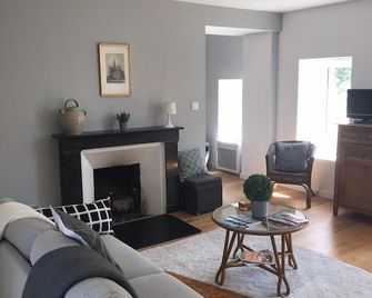 Castle outbuilding - Commes - Living room