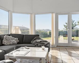 Stunning Home In Roskilde - Roskilde - Sala de estar