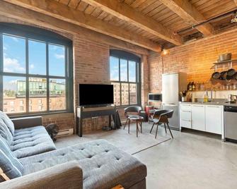 Gastown 1 bedroom loft! - Vancouver