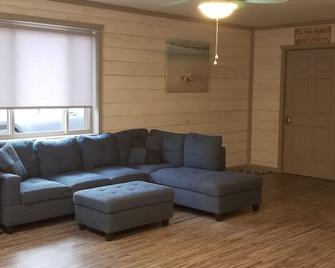 Beach themed cottage near Elk Creek - Girard - Sala de estar