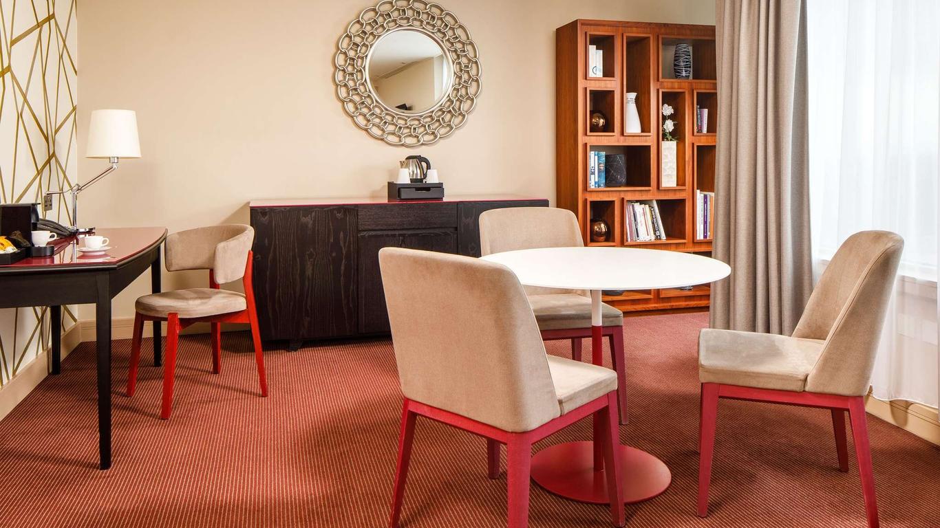 Holland House Hotel Cardiff By Sunday