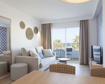 Apartamentos Ses Roquetes - Santa Margalida - Salon