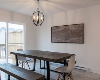 Charming, Modern, Luxury House With Gara - Riverview - Dining room