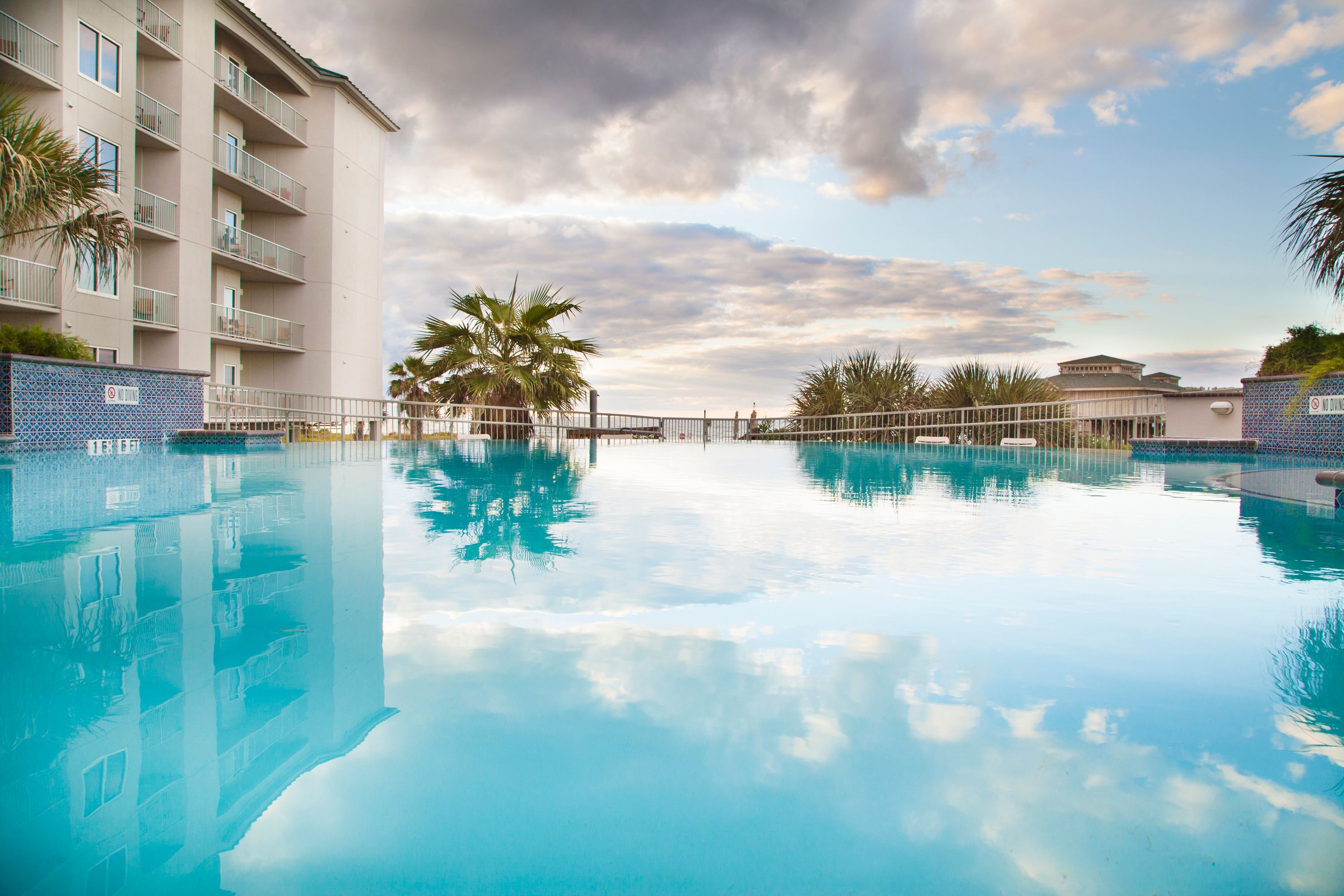 Holiday Inn Club Vacations Galveston Beach Resort By IHG - גאלבסטון - בריכה