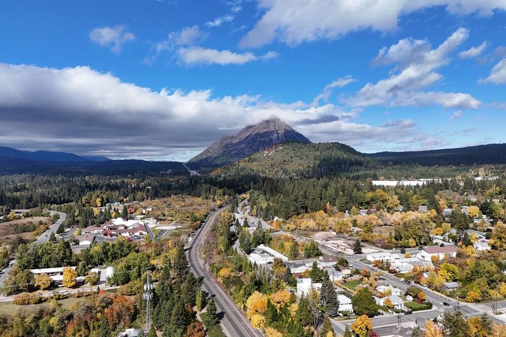 500 Acre Ranch on the Foot of Mount Shasta. - Weed - Venkovní prostory