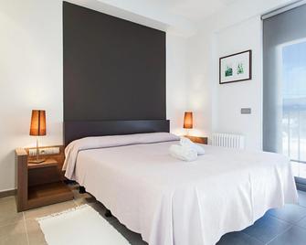 Apartamentos Marfina - Castelldefels - Bedroom