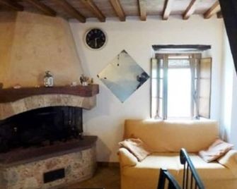 Ferienhaus in Ruhiger Schönen Lage mit Panorama Blick - Camaiore - Living room