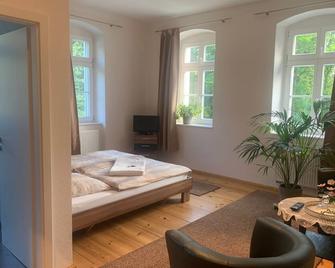 Doppelzimmer 2 - Loensches Gut - Görlitz - Bedroom