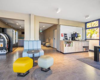 A&O Dresden Hauptbahnhof - דרזדן - דלפק קבלה