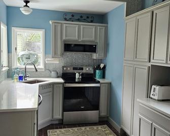 512 Maon House Bed and Breakfast - Richland Center - Cocina