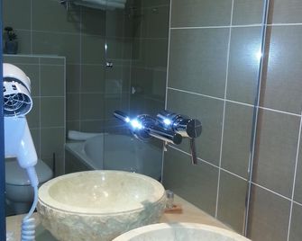 Hotel Vauban - Besançon - Baño