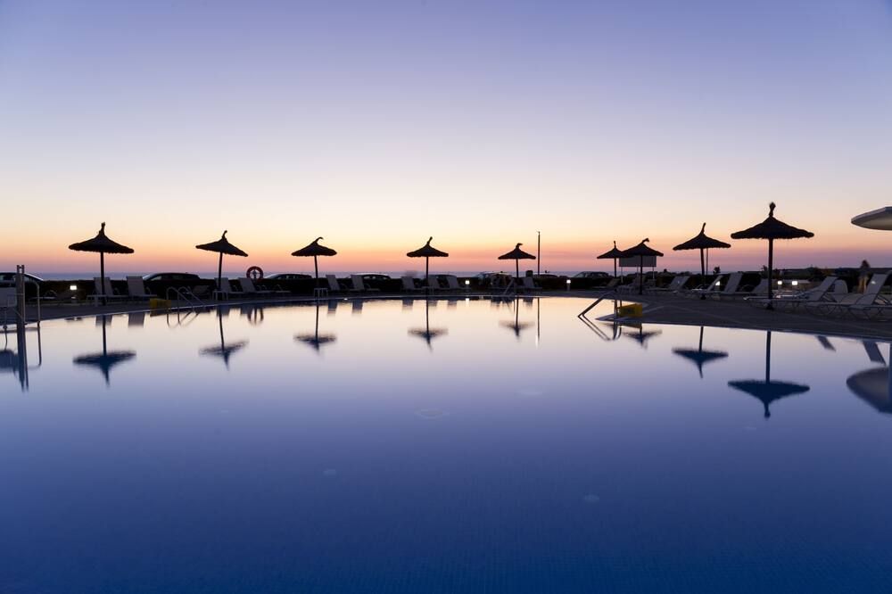 Rvhotels Sea Club Menorca - סיוטדליה דה מנורקה - בריכה