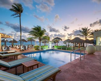 Club Regina Cancun managed by Accor - קנקון - בריכה