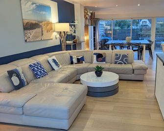 Villa Saint Jean de Bray dunes, 4 bedrooms, 3 bathrooms, billiards, 100m beach - Bray-Dunes - Salon