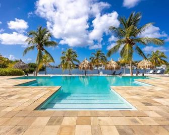 Tropical Escape with Pool and Ocean Views - Willemstad - Uima-allas