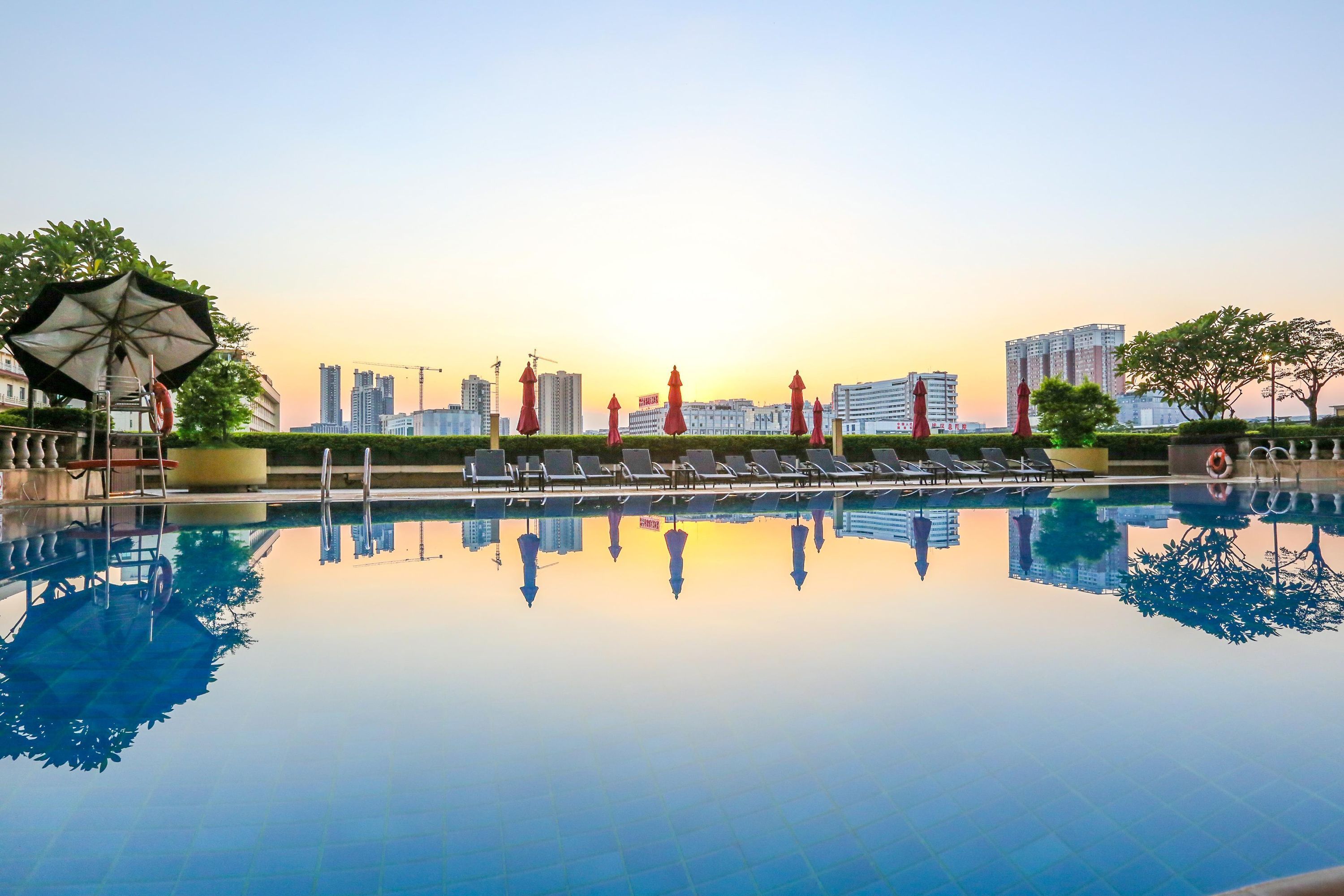China Hotel - גואנגג'ואו - בריכה