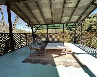 Topanga Panoramic View Loft with Trails & Creeks - Topanga - Balcony