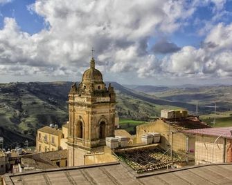 B&b Regina Carolina - Caltagirone
