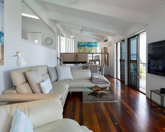 The Pool House Coolum Beach - Coolum Beach - Wohnzimmer