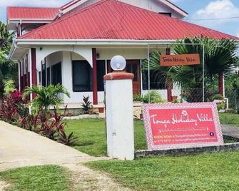 Book The Entire Place , Great For Families And Small Groups.-Free Wifi & Netflix - Nukuʻalofa - Gebäude