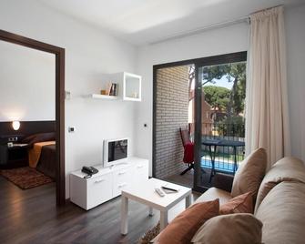 Sg Marina 54 Apartments - Castelldefels - Wohnzimmer