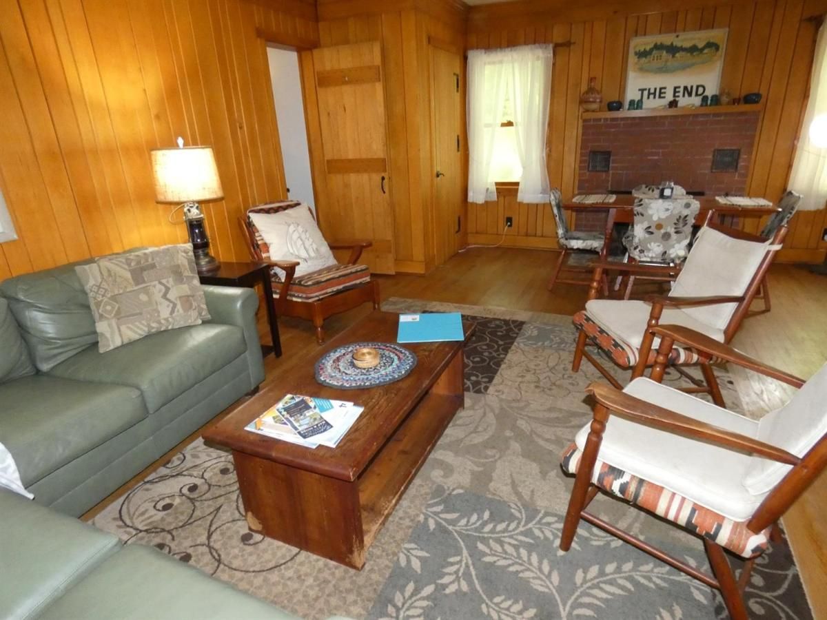 Lakeside Cottage on Torch Lake