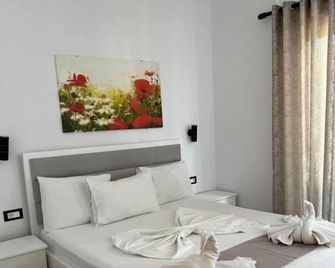 Hotel Real - Sarandë