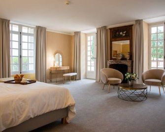 Château de Roques - Teilhet - Bedroom
