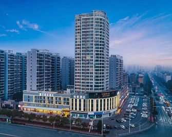 Yuzi Qingju Hotel - Jingmen - Edificio