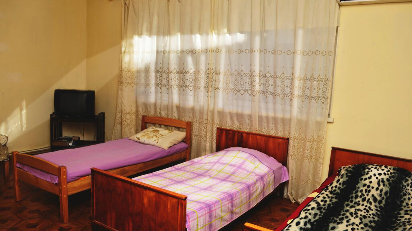 Hostel Sakharov & Tours