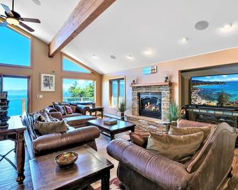 Lx10 Lakeview Jewel With Pooltable And Poker Machine - Zephyr Cove - Sala de estar