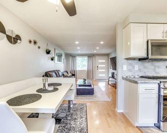 Boise Home with Hot Tub, Yard about 5 Mi to Dtwn! - Boise - Cocina