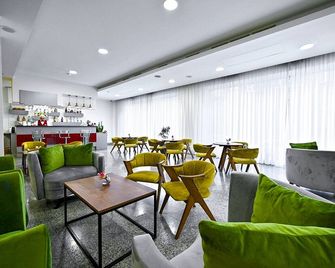 فندق أوروبا - يريفان - مطعم