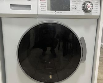 Whisper City Love A 30 min Electrifying Escape near NYC's Pulsating heart! - Newark - Lavandería